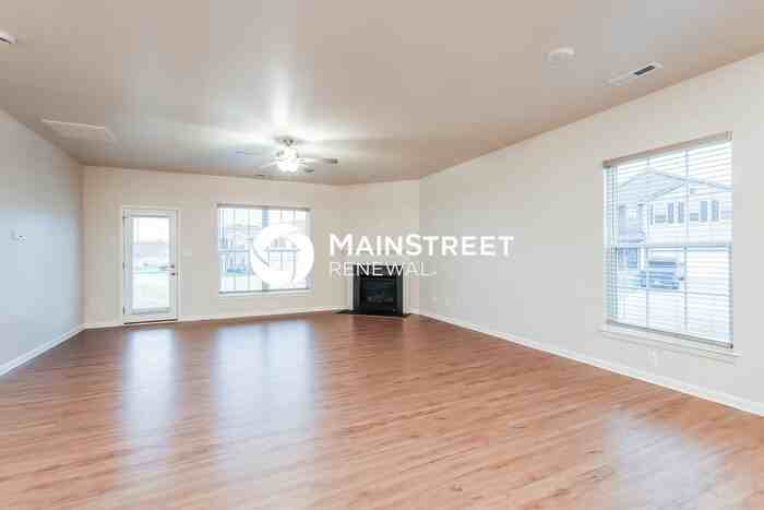 11900 Parkside Vista Ln - Photo 4 of 18