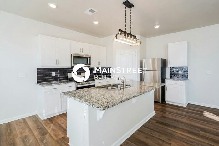 1080 Pepper Stone Dr - Photo 6 of 18