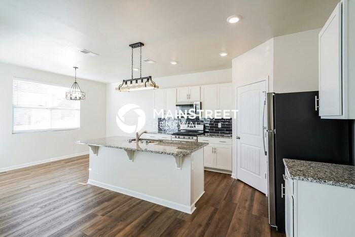 1080 Pepper Stone Dr - Photo 7 of 18