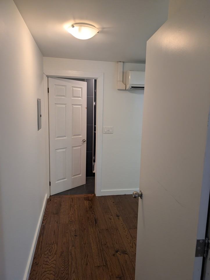 2140 Dundas Street West #B - Photo 5 of 16