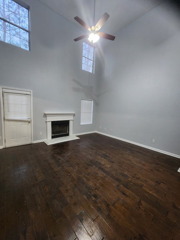 2378 Charleston Pointe Se #NA - Photo 2 of 8