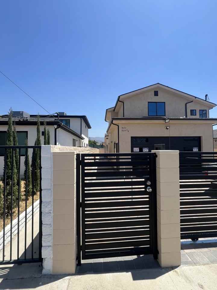 7622 Arcola Avenue #NA - Photo 2 of 16