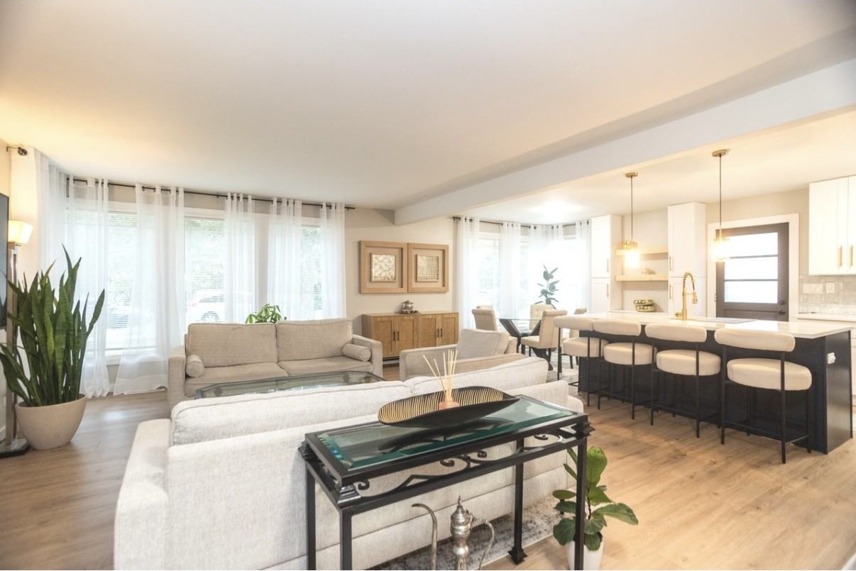 726 Lawler Avenue #NA - Photo 2 of 26