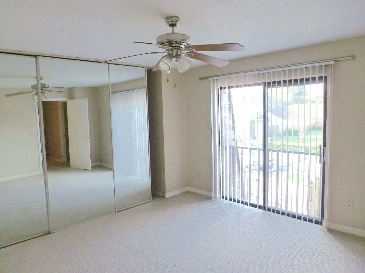 1526 Wintergreen Boulevard #1 - Photo 6 of 29