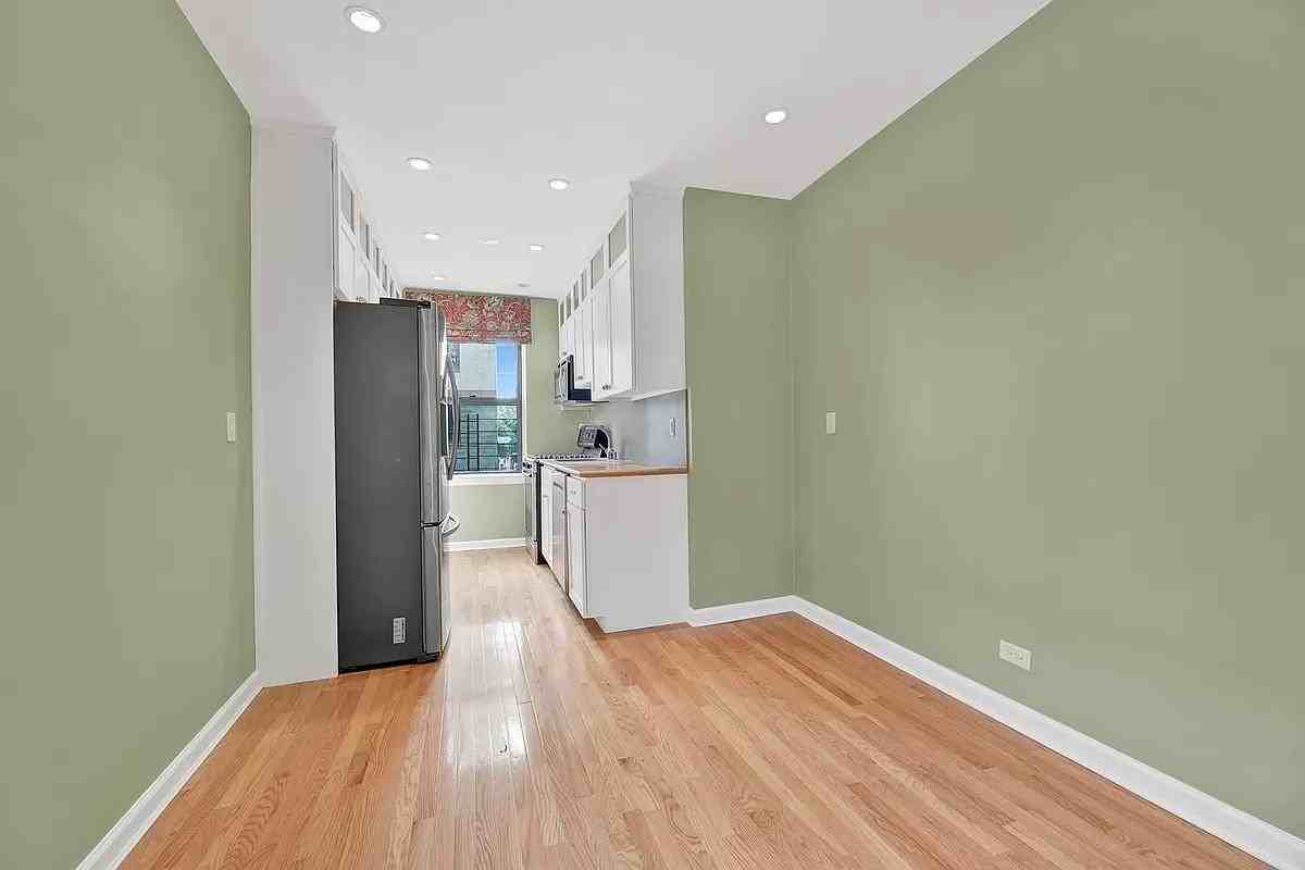 359 Ovington Avenue - Photo 3 of 16