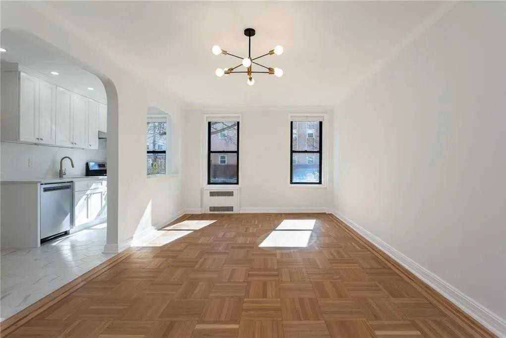 415 Ocean Parkway - Photo 4 of 16