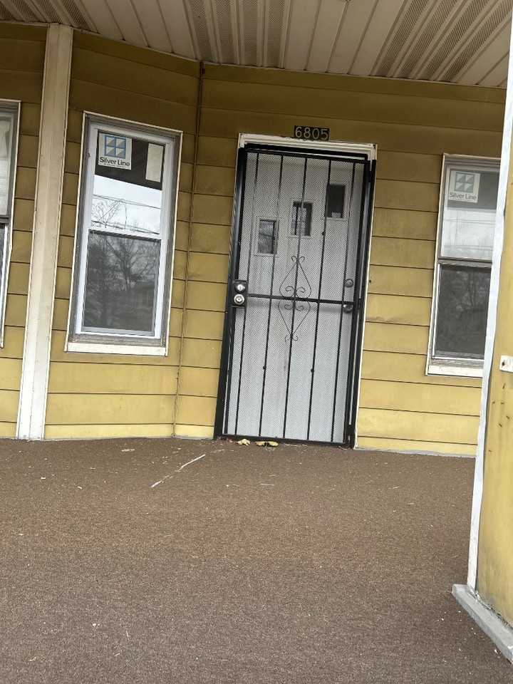 6805 Clement Ave - Photo 4 of 4