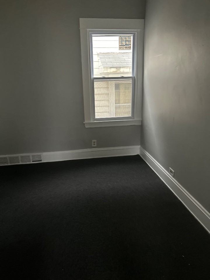 6805 Clement Ave - Photo 6 of 14