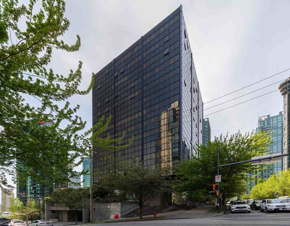 1333 West Georgia Street #913 - Photo 2 of 12