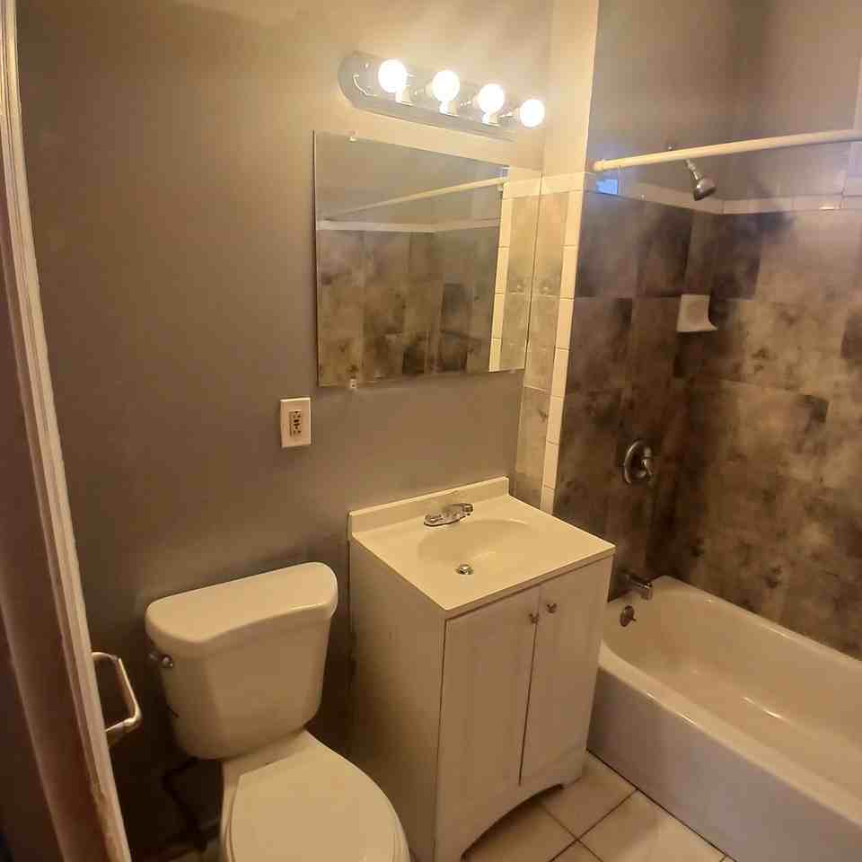 490 Edgewood Street #3 - Photo 7 of 15