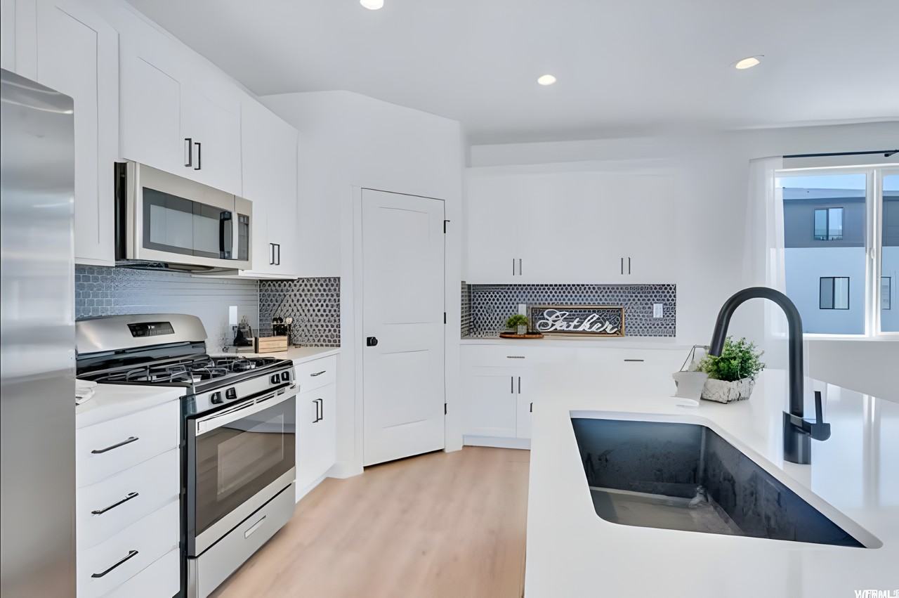 511 Sw - Photo 3 of 20