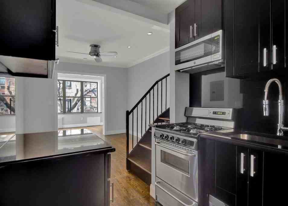 East 26th Street #3D - Photo 6 of 8