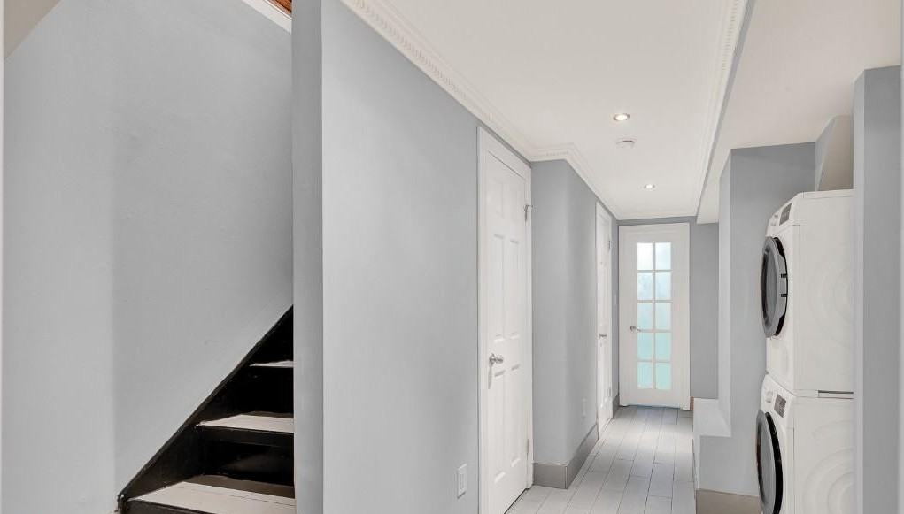 East 7th Street #1W - Photo 4 of 9