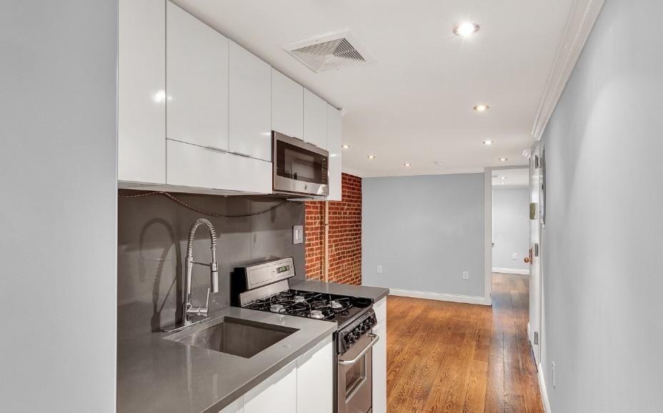 East 7th Street #1W - Photo 7 of 9