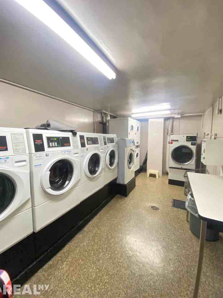 East 36th Street #5G - Photo 6 of 9