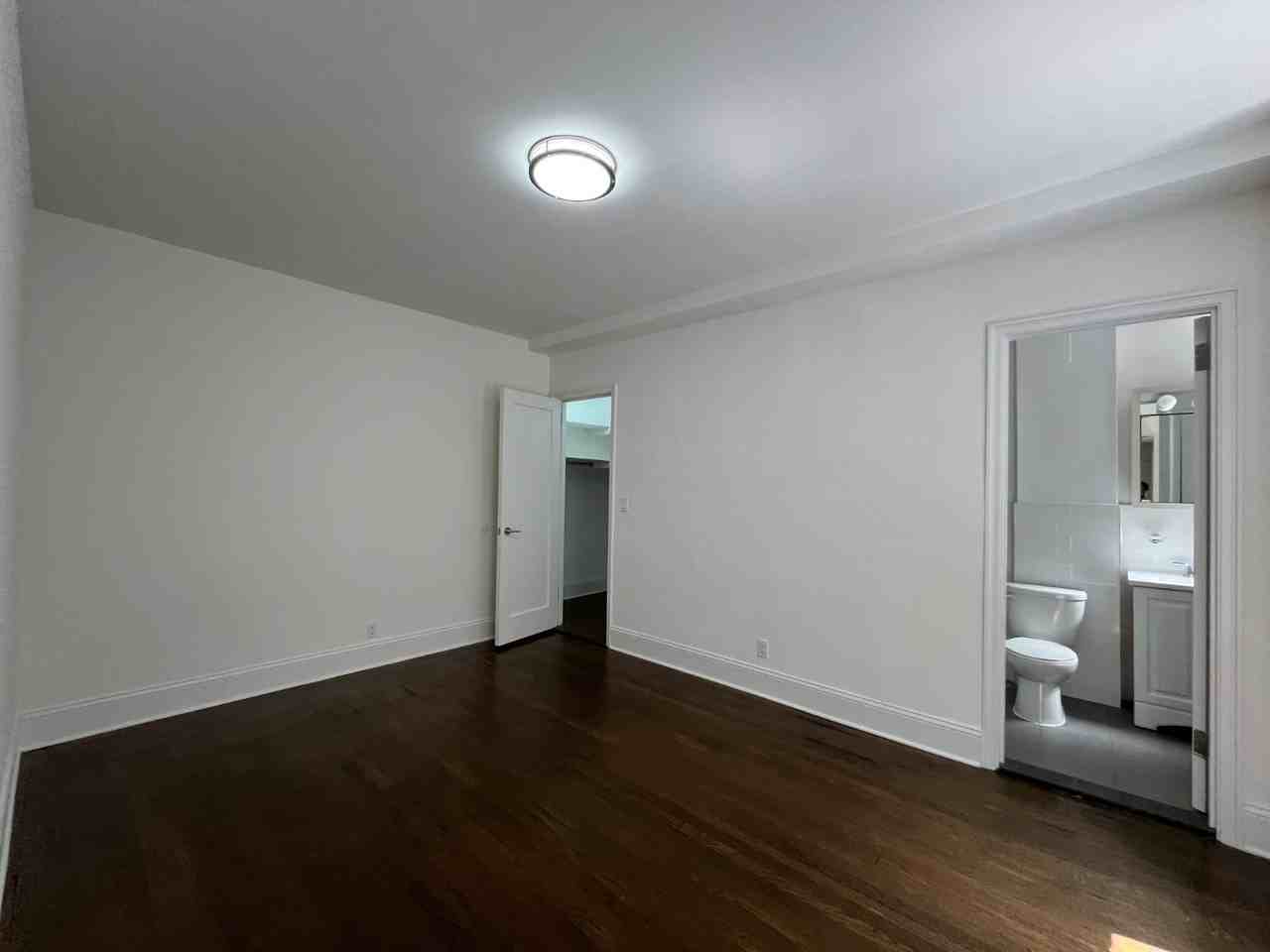 East 46th Street #5C - Photo 6 of 8