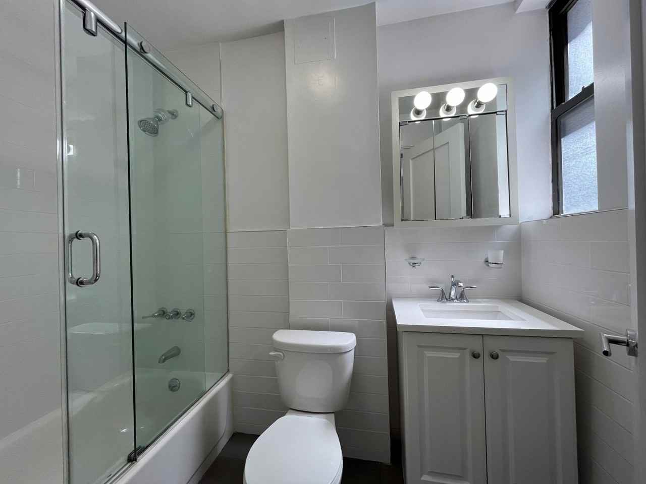 East 46th Street #5C - Photo 7 of 8