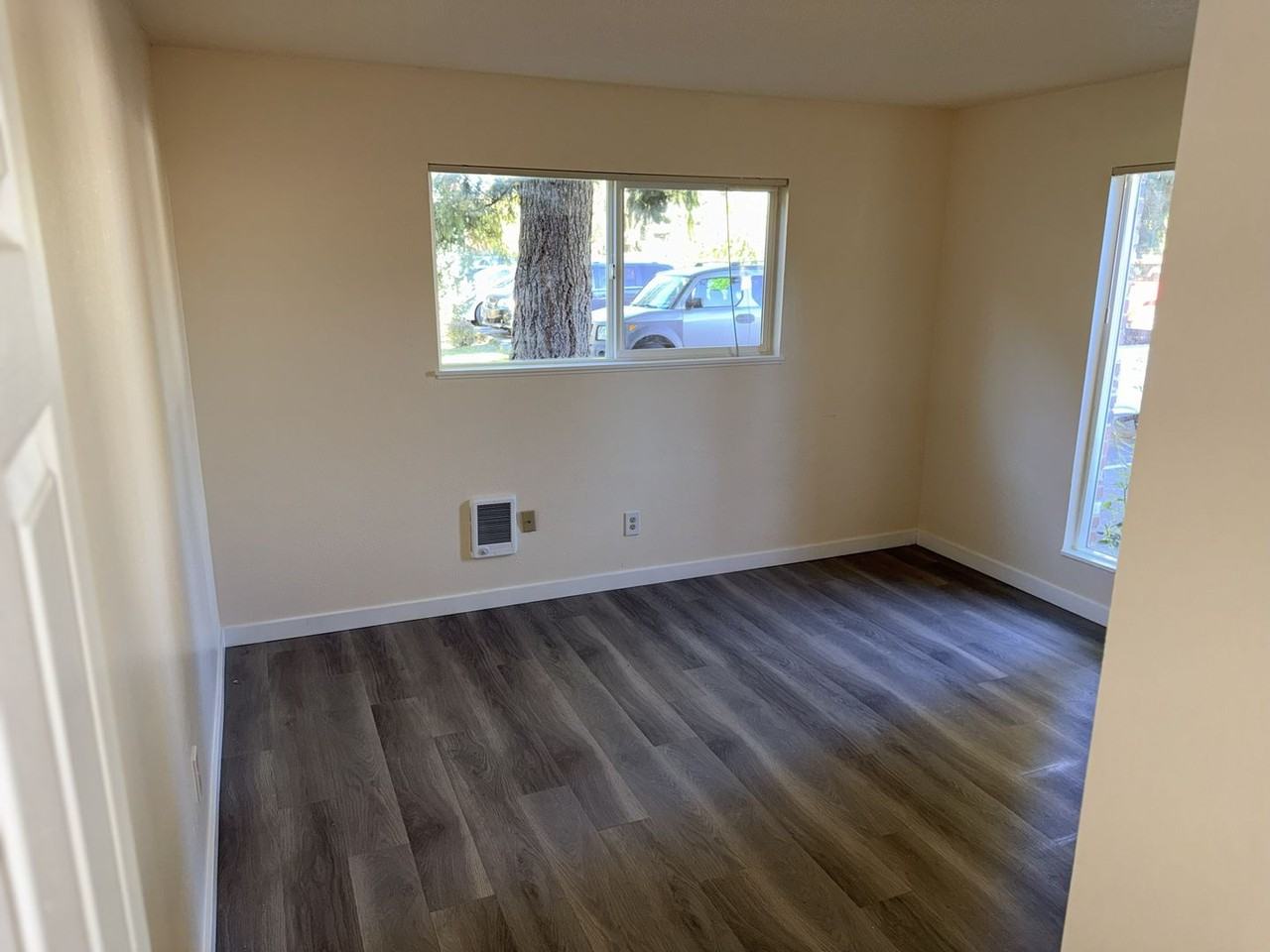 #245 VILLAGE GREEN APTS - Photo 7 of 29