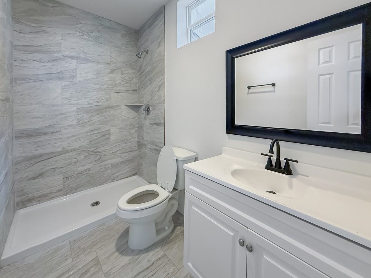 6707 6707 Avenue F - 1 #1 - Photo 5 of 11