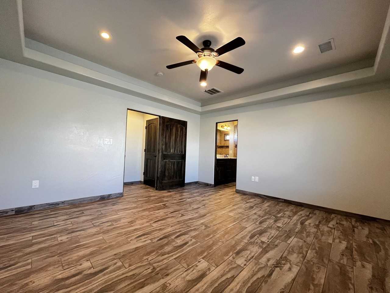 3409 Delamar Ave Ne - Photo 6 of 20