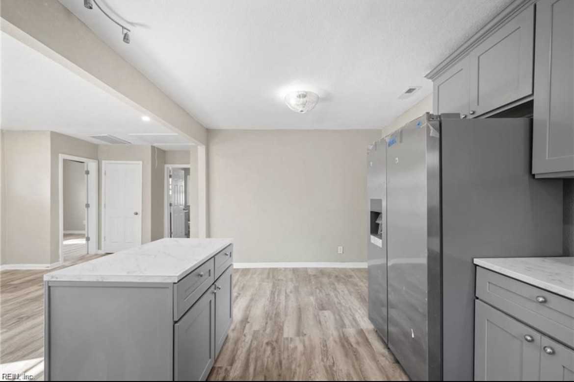 15 Henry Street #1 - Photo 5 of 12