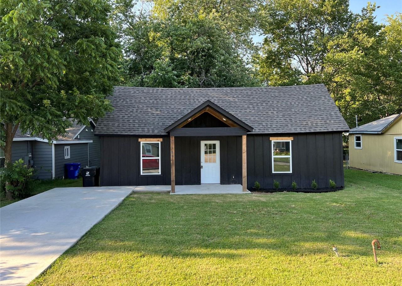 320 East Greeley Street #1