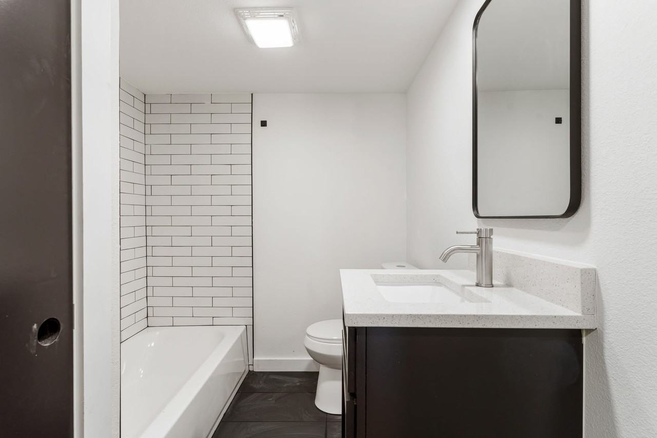 320 East Greeley Street #1 - Photo 7 of 10