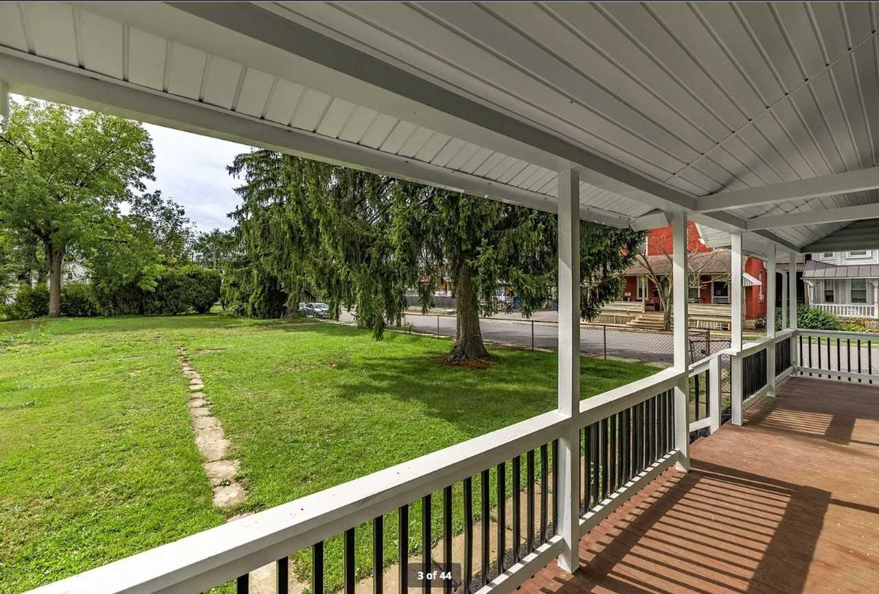 100 East 8th Street - Photo 3 of 37