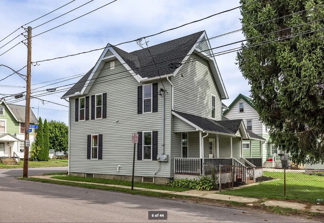 100 East 8th Street - Photo 4 of 37