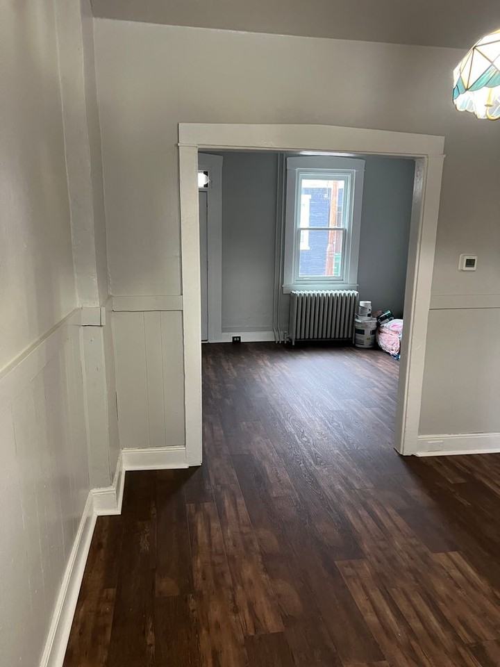 511 Howard Ave - Photo 3 of 11