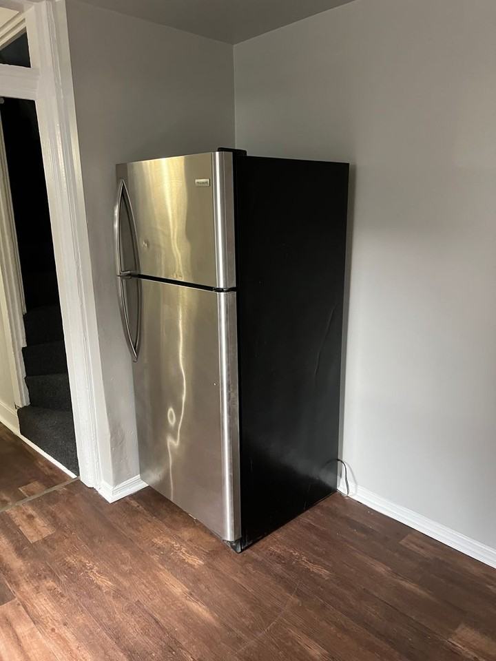 511 Howard Ave - Photo 4 of 11