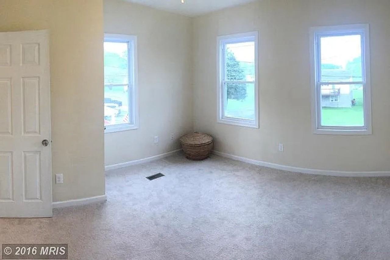 9227 North Point Road - Photo 4 of 15