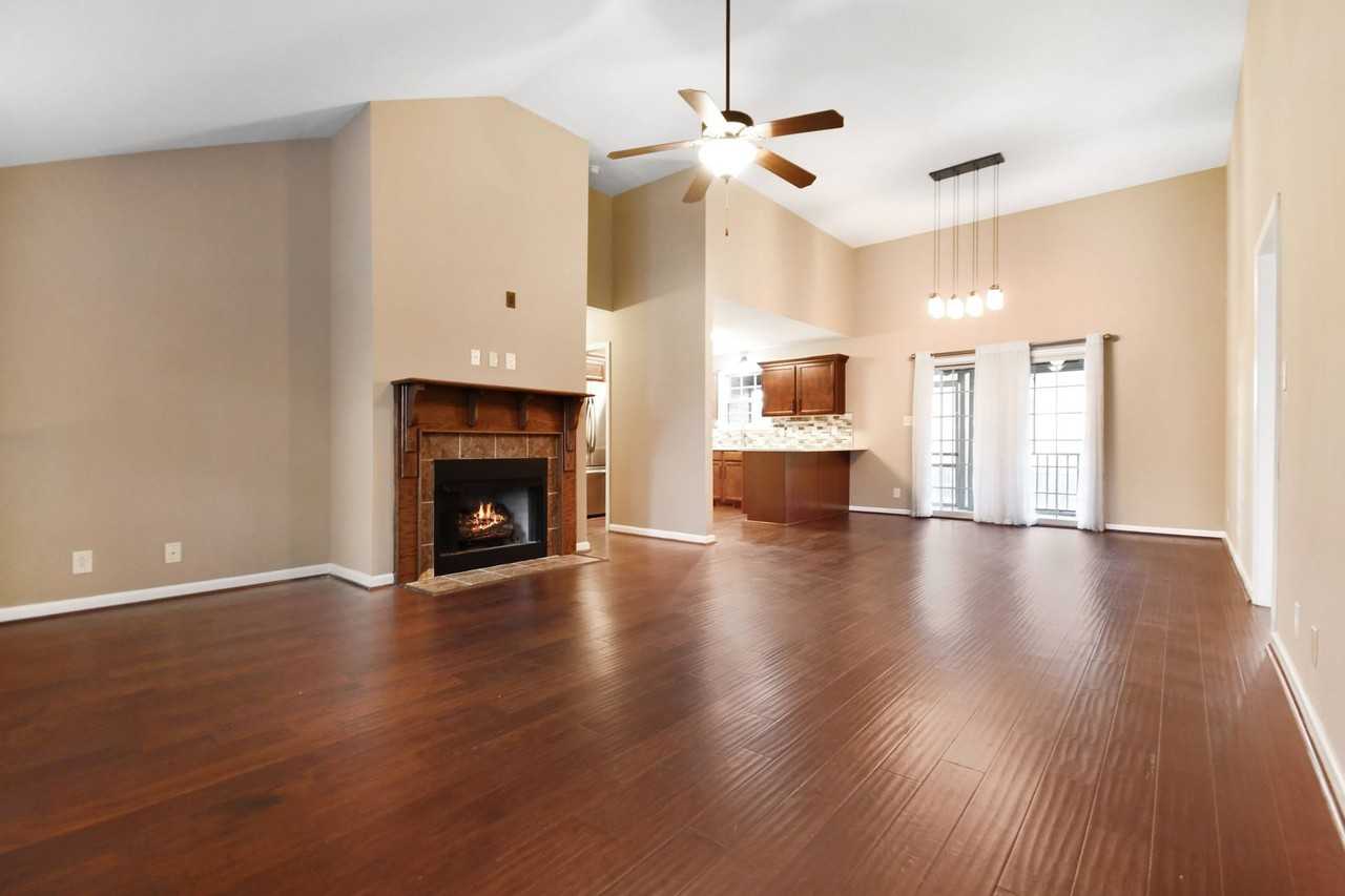 1019 Dwight Eisenhower Way - Photo 2 of 16