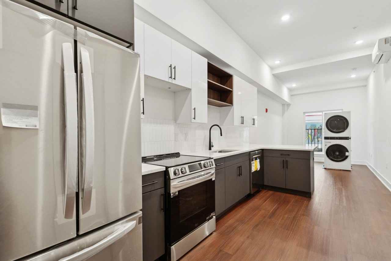 The Lane - Photo 3 of 26