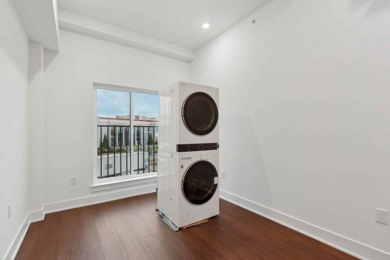 The Lane - Photo 6 of 26