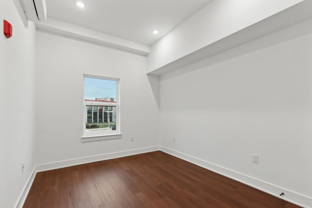 The Lane - Photo 7 of 26