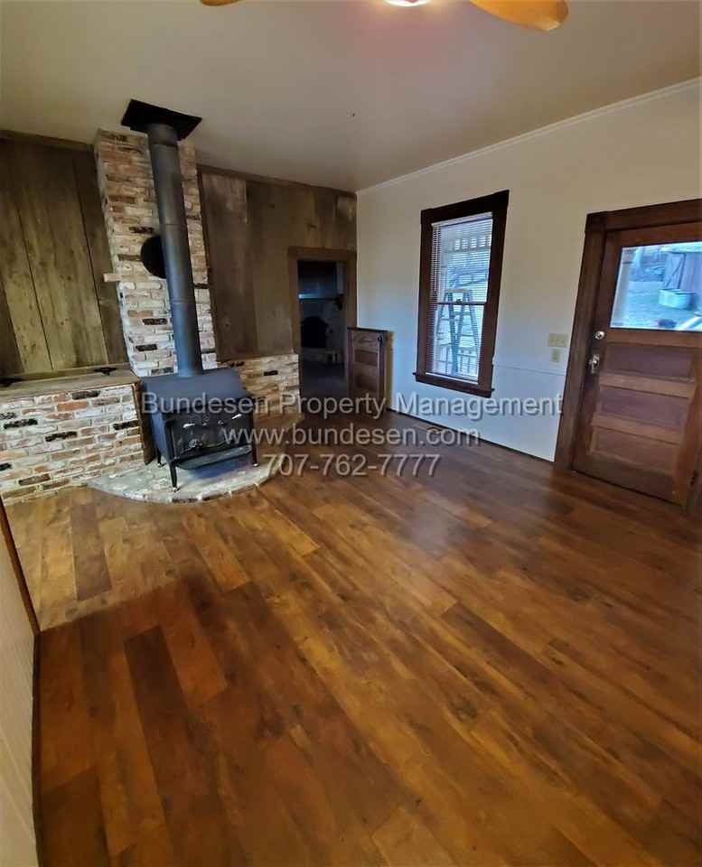 3501 Middle Road - Photo 5 of 21