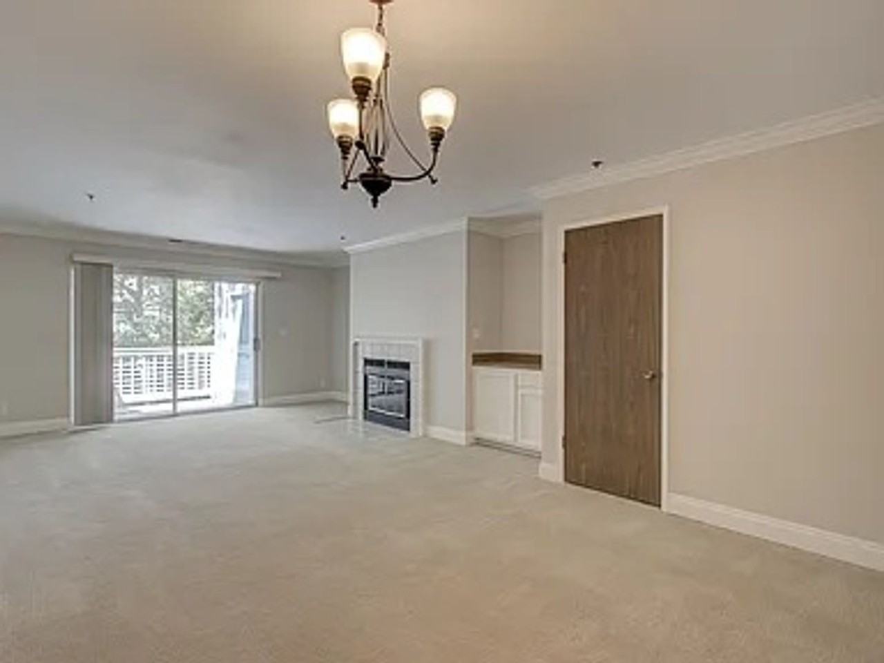 1370 Las Juntas Way - Photo 5 of 23