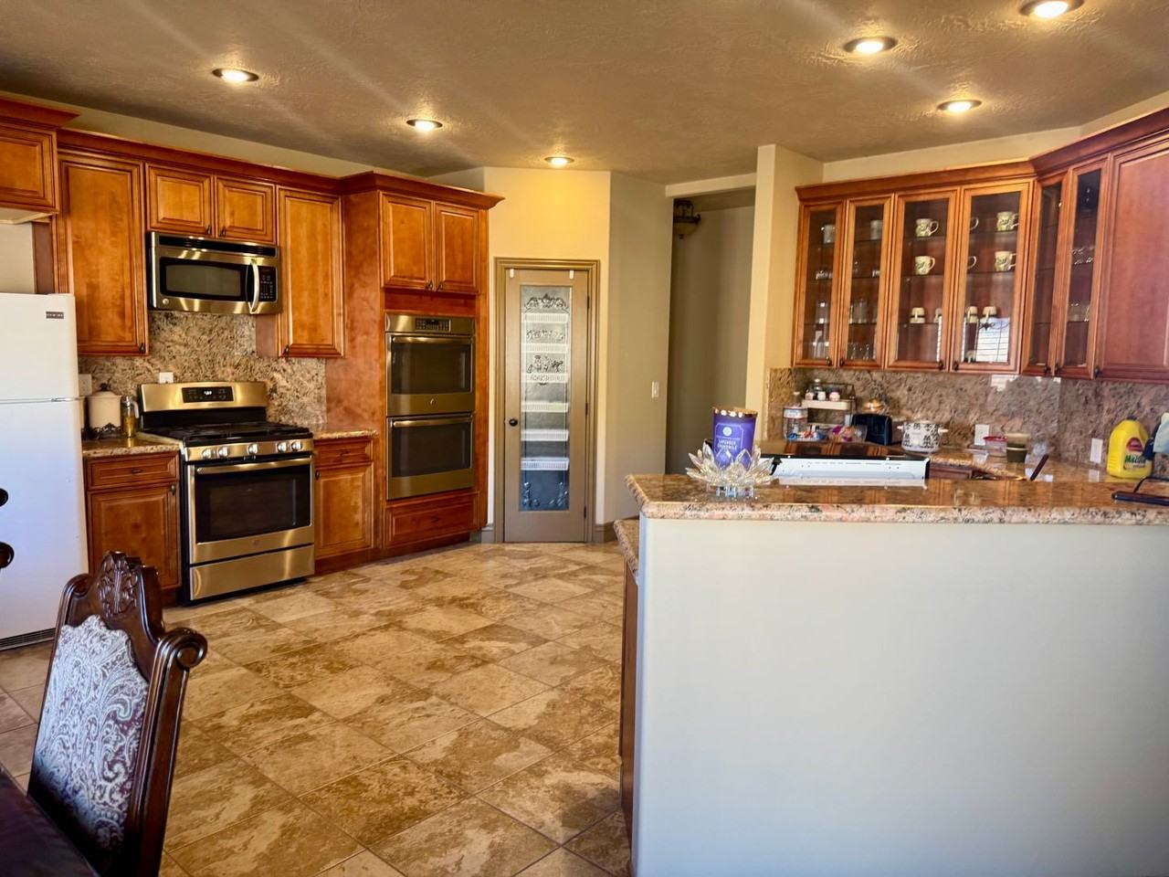 212 Palmer Court - Photo 3 of 17