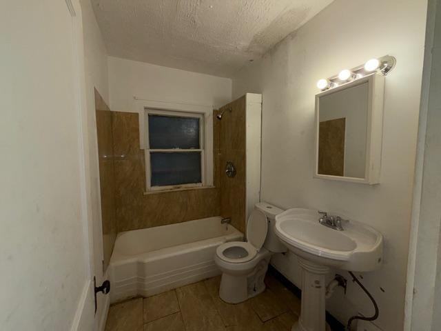 2945 East 128th Street - Photo 7 of 9