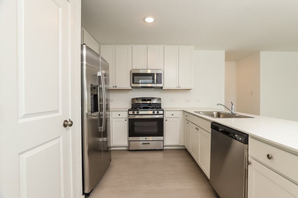 2210 Sulphur Rose - Photo 7 of 17