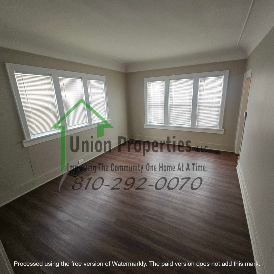 1042 Gillett Street - Photo 3 of 22