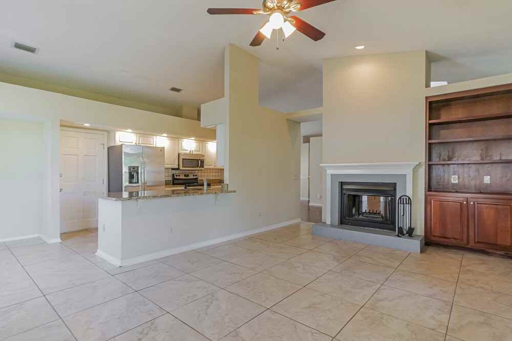 105 Harbour Island Ct - Photo 5 of 16