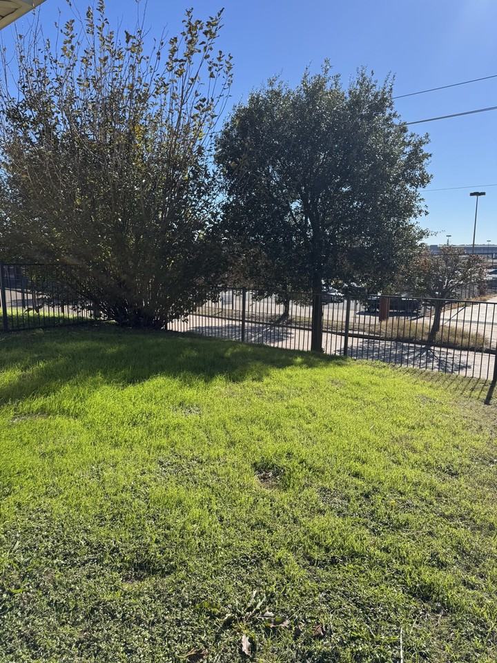 7802 Downe Dr #7802DOWNE - Photo 4 of 15