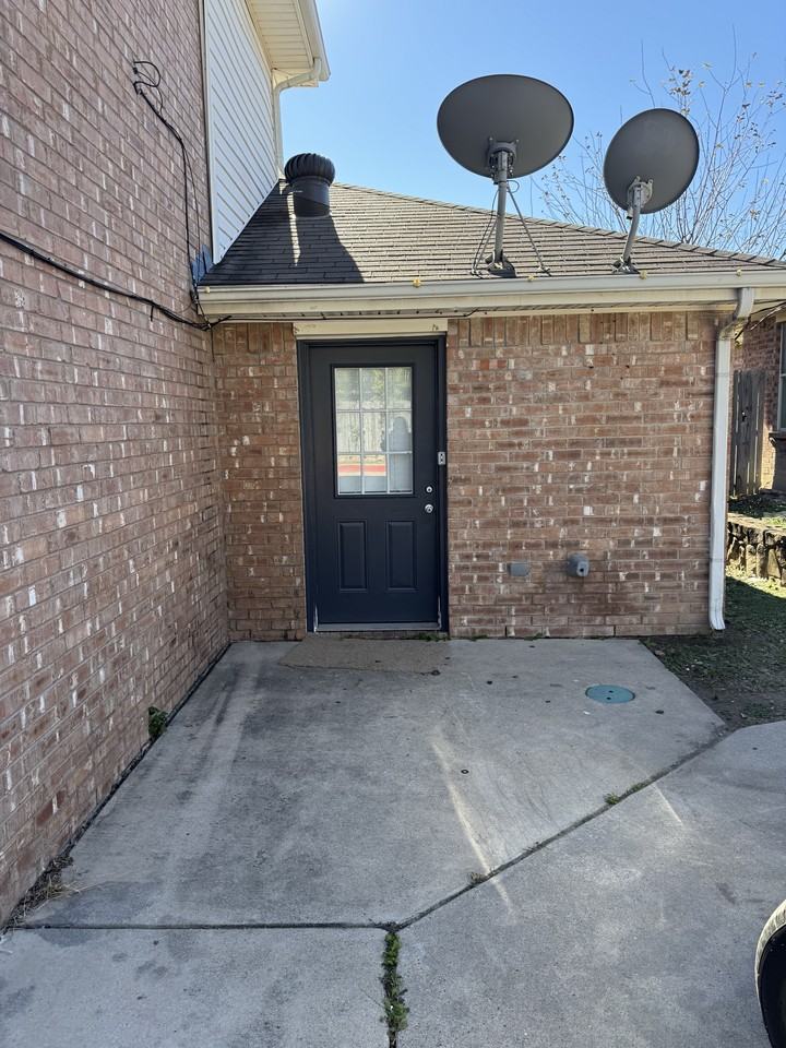 7802 Downe Dr #7802DOWNE - Photo 7 of 15