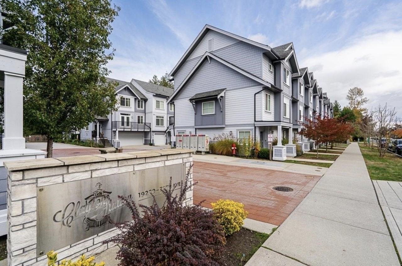 19239 70 Avenue - Photo 2 of 30