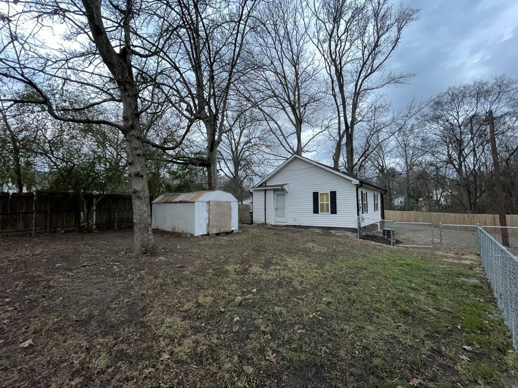 1300 Brookdale Street - Photo 7 of 19