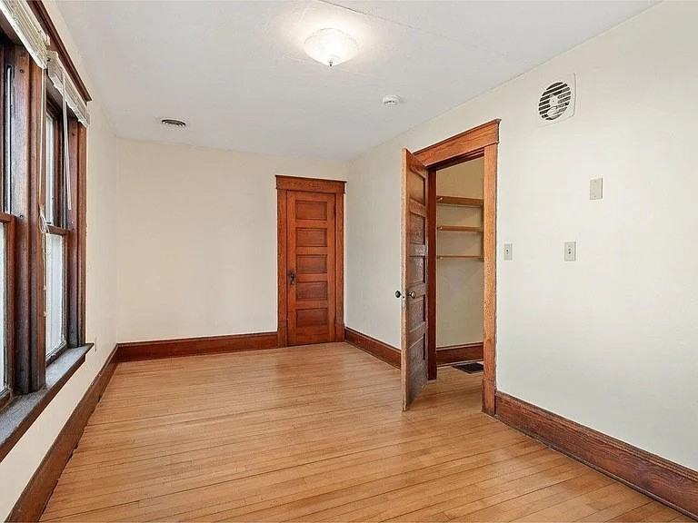 19 White Place #1-2 - Photo 6 of 12