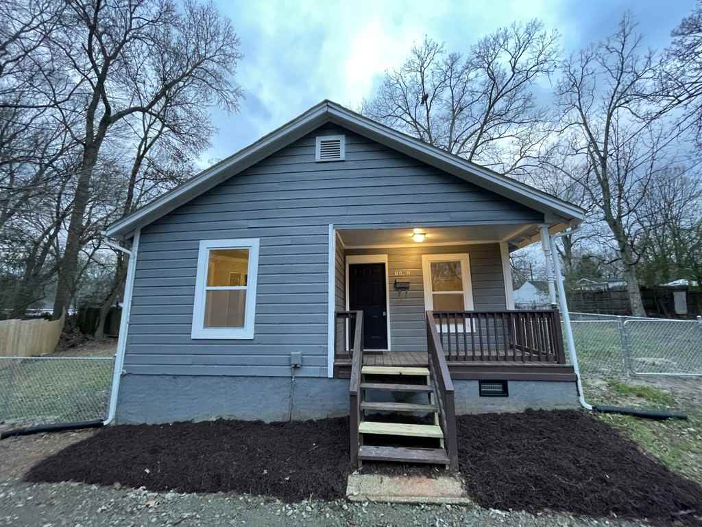 1302 Brookdale Street - Photo 5 of 20