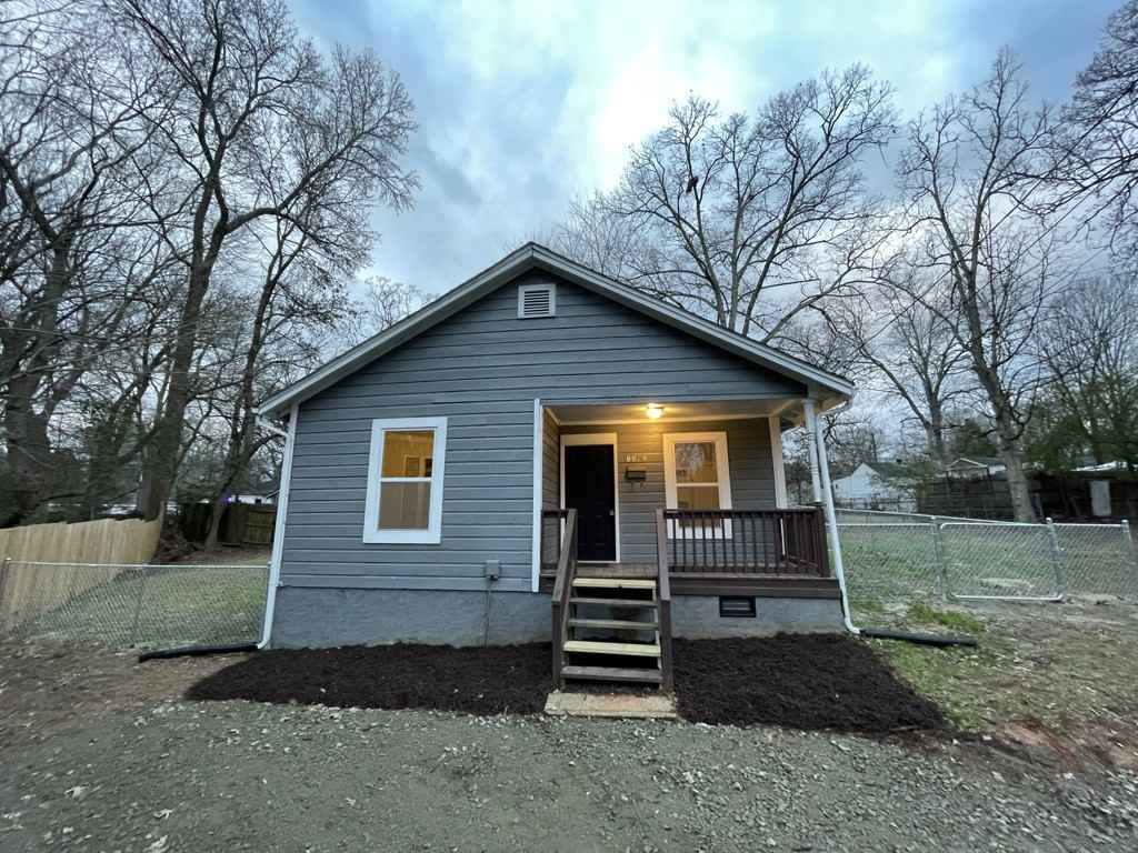 1302 Brookdale Street - Photo 6 of 20